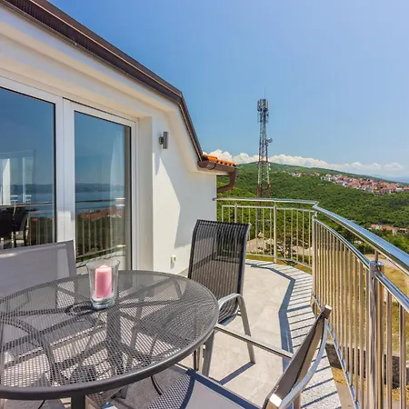 Sunshine D Apartment *