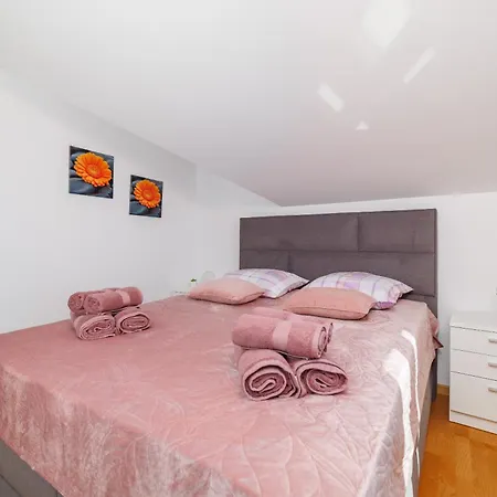 Apartman Sunshine D