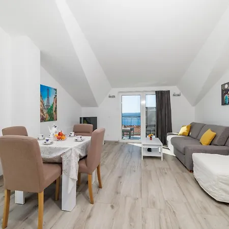 Apartman Sunshine D