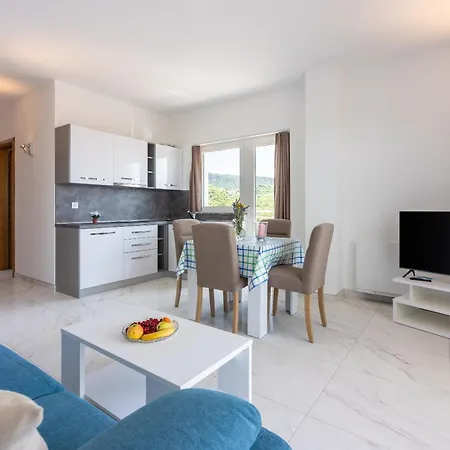 Apartman Sunshine D