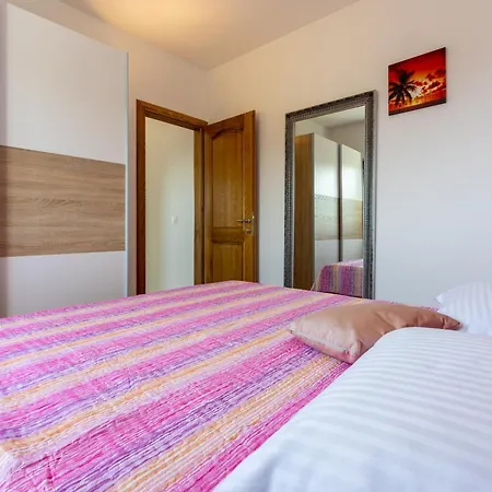 Apartman Sunshine D *