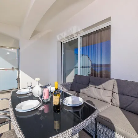 Apartman Sunshine D *