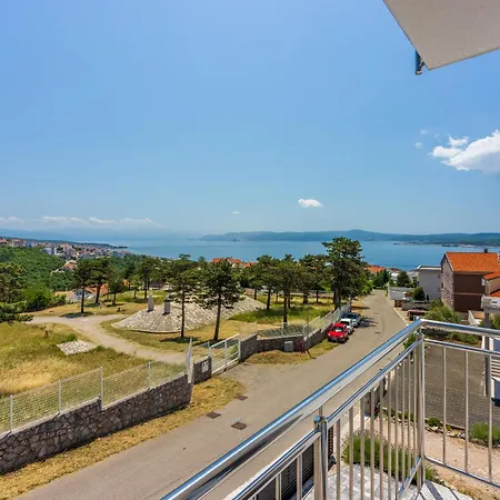 Apartman Sunshine D *